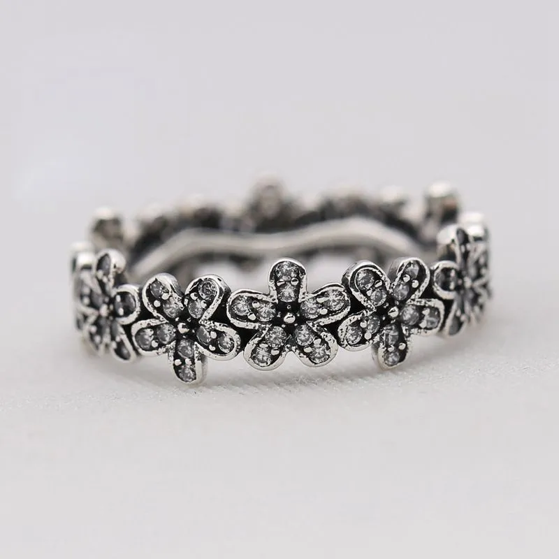 Aesthetic Engraved Ditsy Flower Beaded Rings