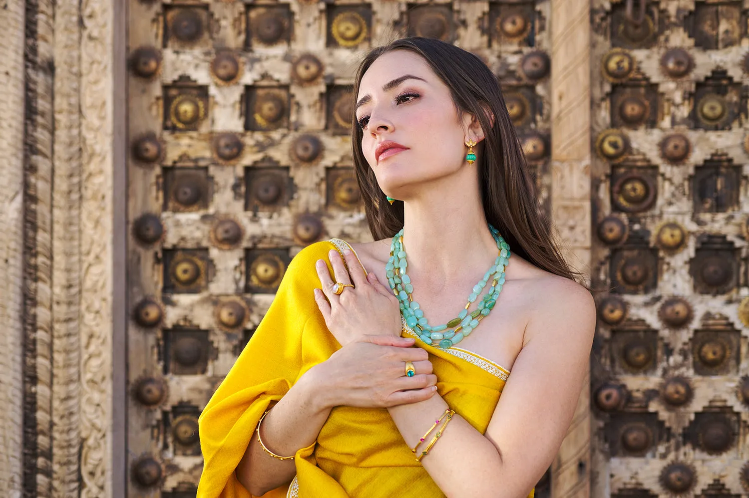 Alhambra Bangle with Emerald