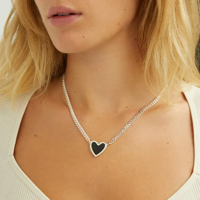 Amour Necklace