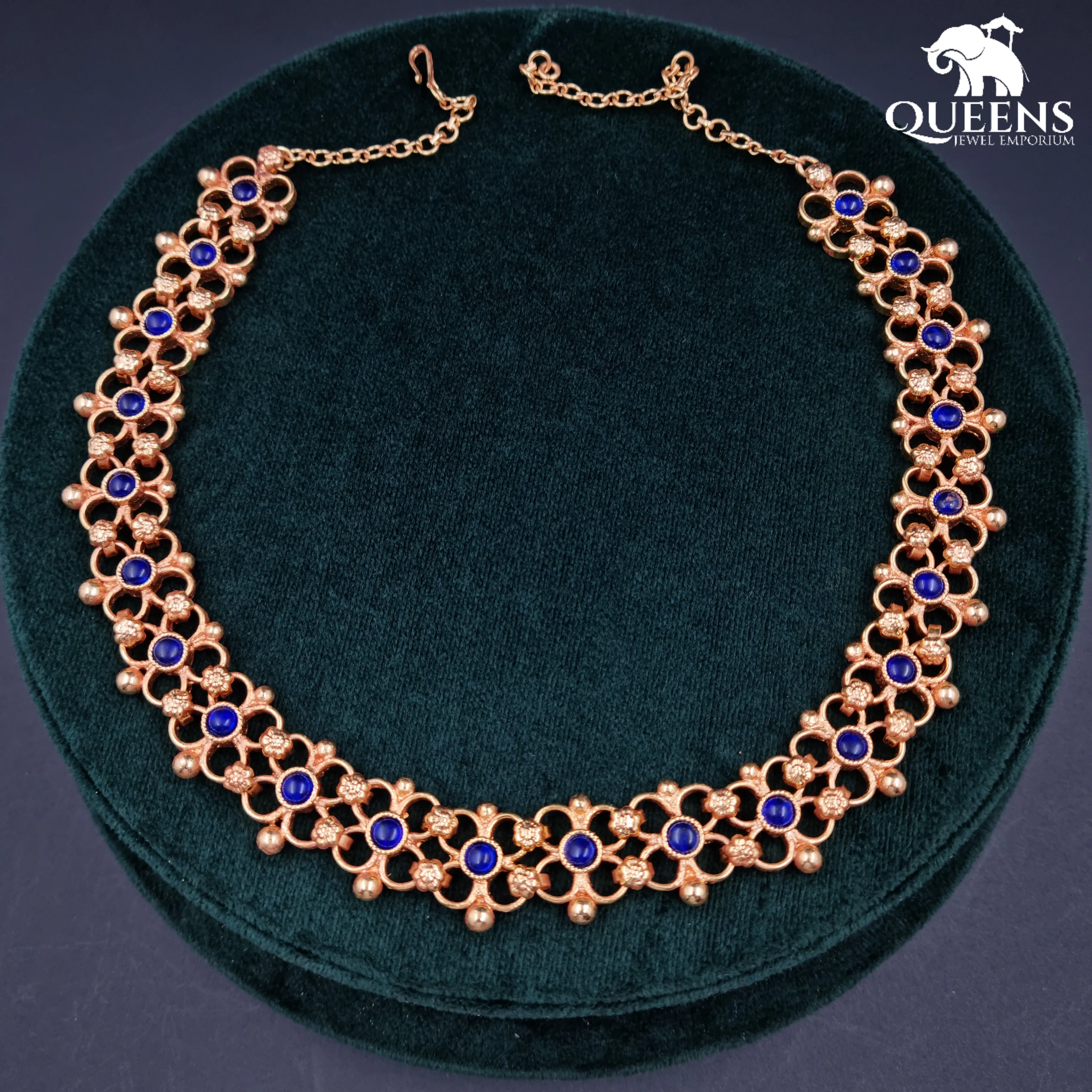 LAVANGA NECKLACE