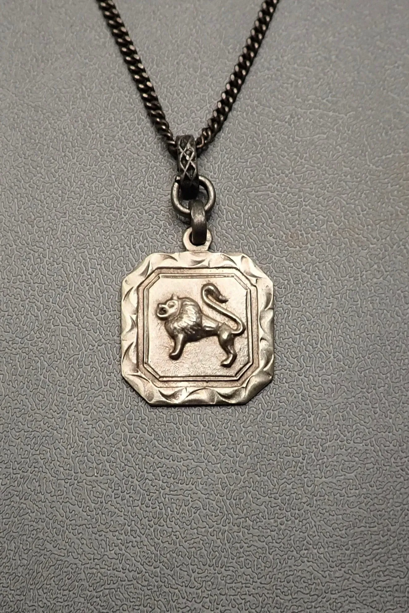 LION PENDANT