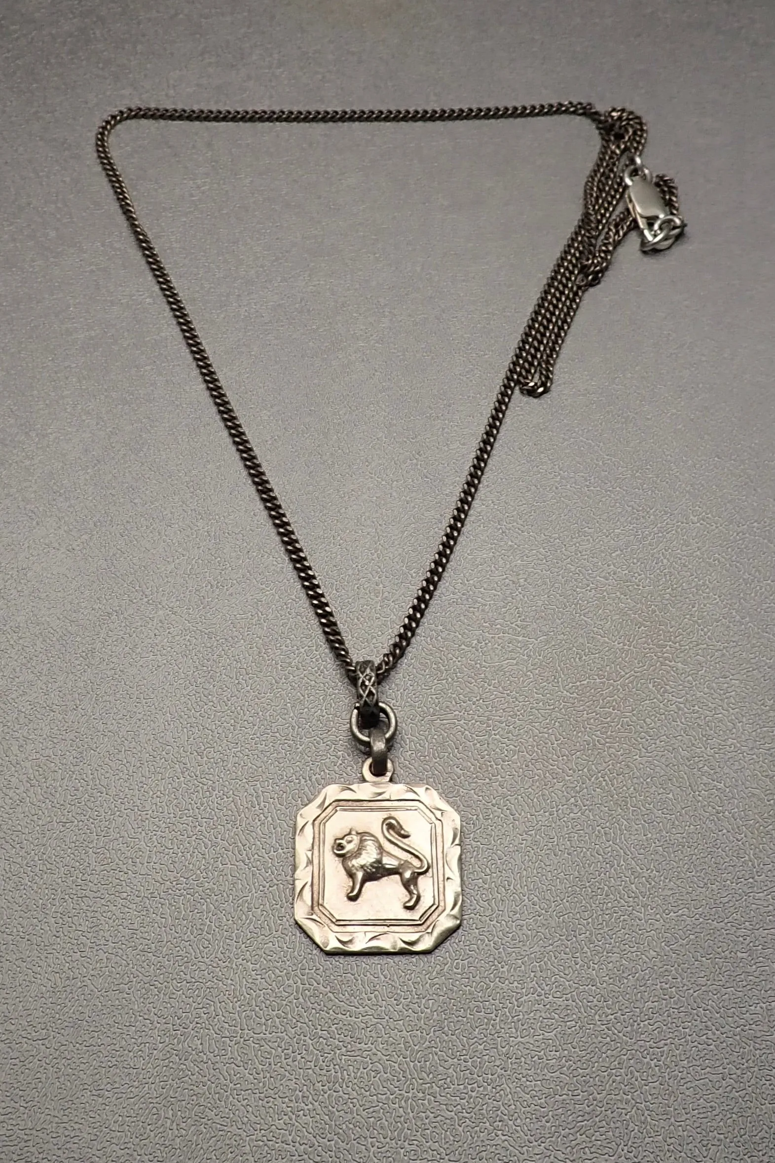 LION PENDANT