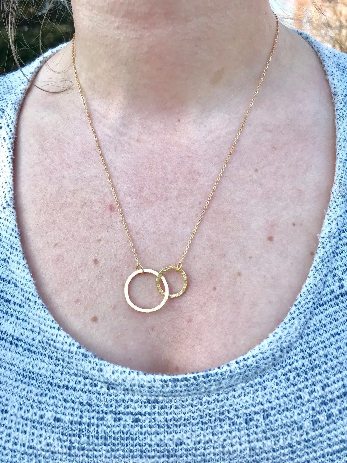 Sterling Silver double circle necklace, Interlocking circle necklace, interlocking necklace, mother gifts, Entwined Ring Necklace, Couple