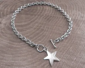 Teardrop Toggle Choker with Star