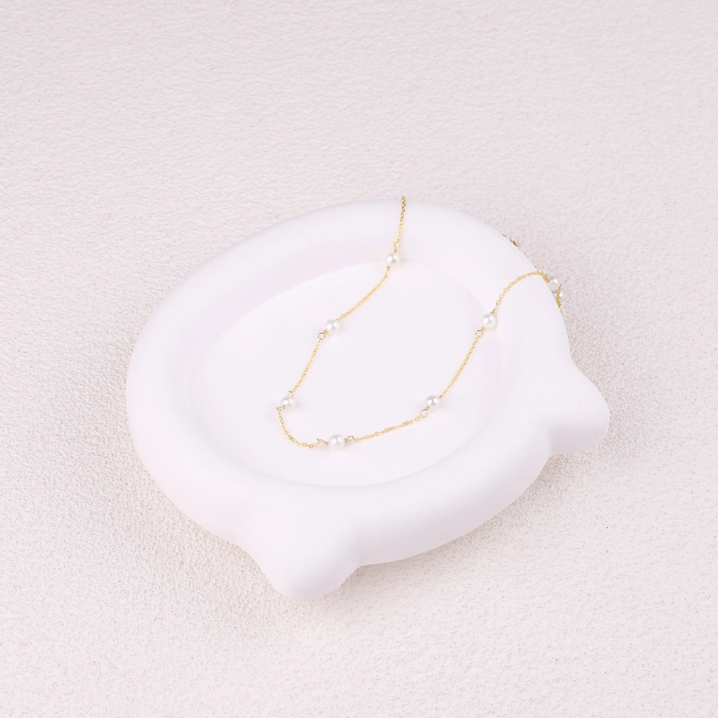 Ten Pearl Choker